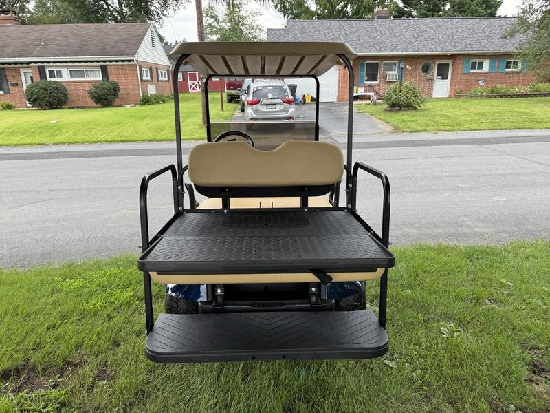 2021 EZGO TXT photo 9
