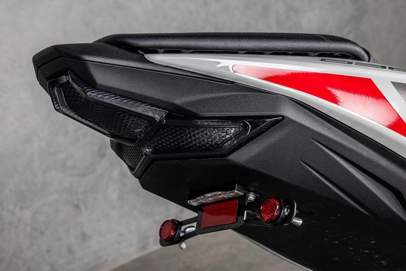 2025 Kawasaki Ninja® ZX™-6R | Young Powersports