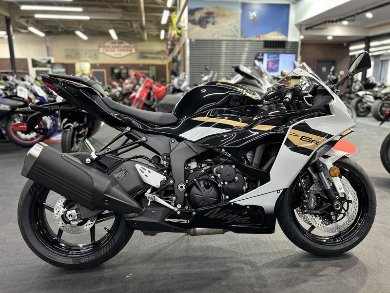 2026 Kawasaki Ninja® ZX™-6R | Philadelphia Cycle Center