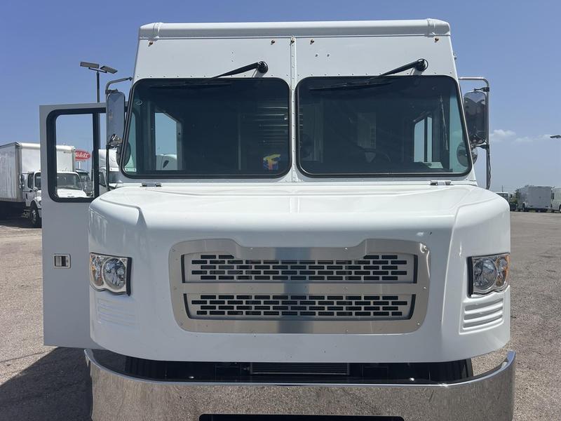 2027 Freightliner in Cincinnati, OH — photo 8