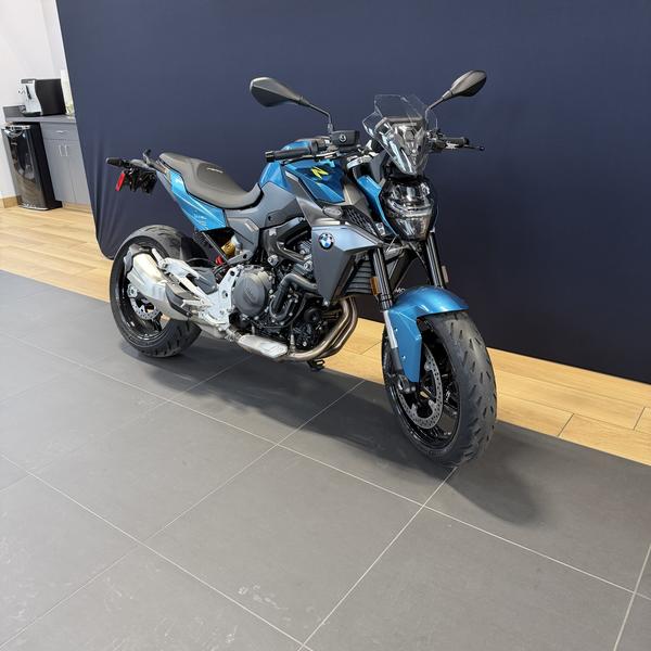 Snapper Rocks Bmw Color 2025 BMW F 900 R Snapper Rocks Blue metallic | High Road Motorsports