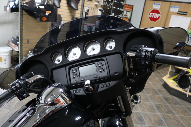 Used-2020-Harley-Davidson®-FLHX - Street Glide®