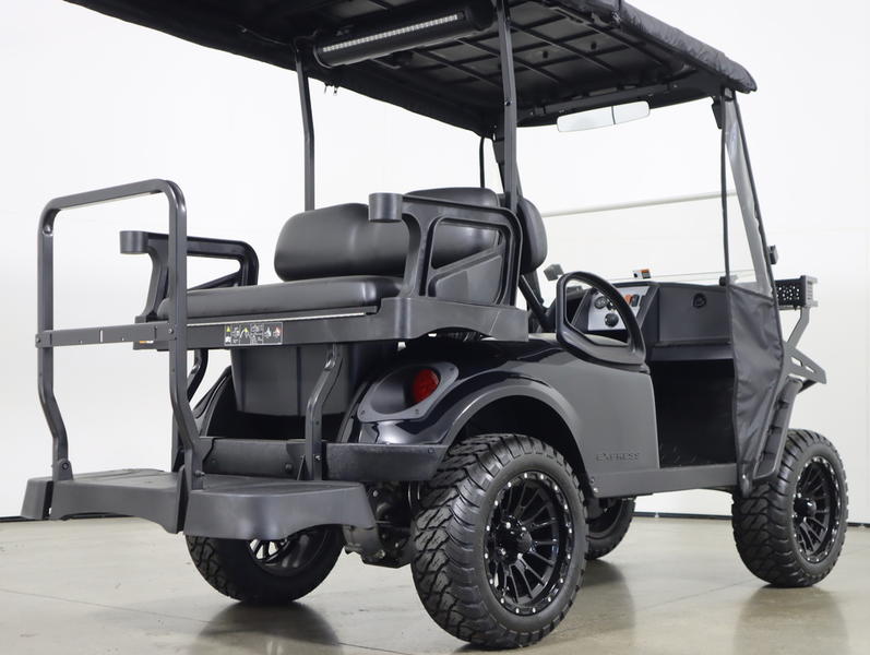 2025 EZGO Express photo 5