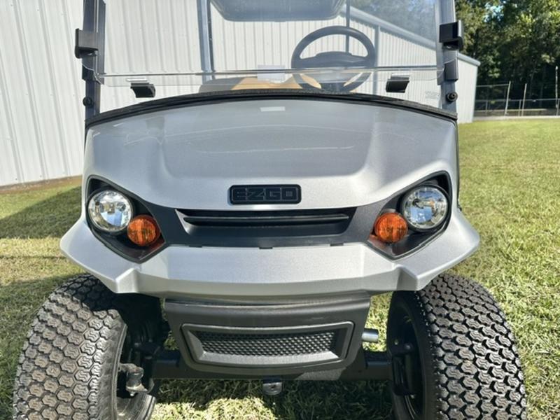 2026 EZGO Express photo 9