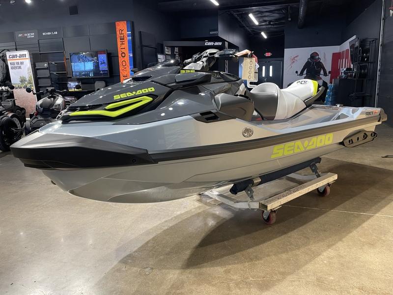 2025 Sea-Doo RXT-X™ 325 Ice Metal / Manta Green | Texas Adventure