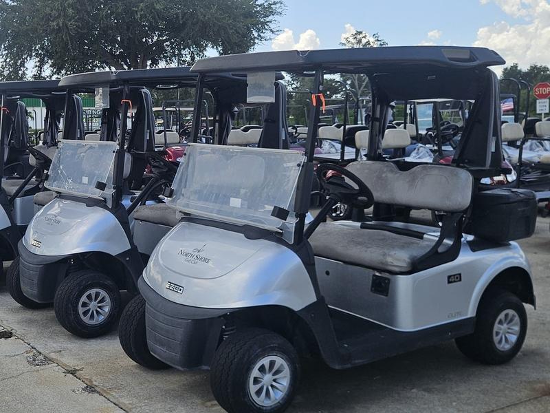 2021 EZGO RXV photo 2