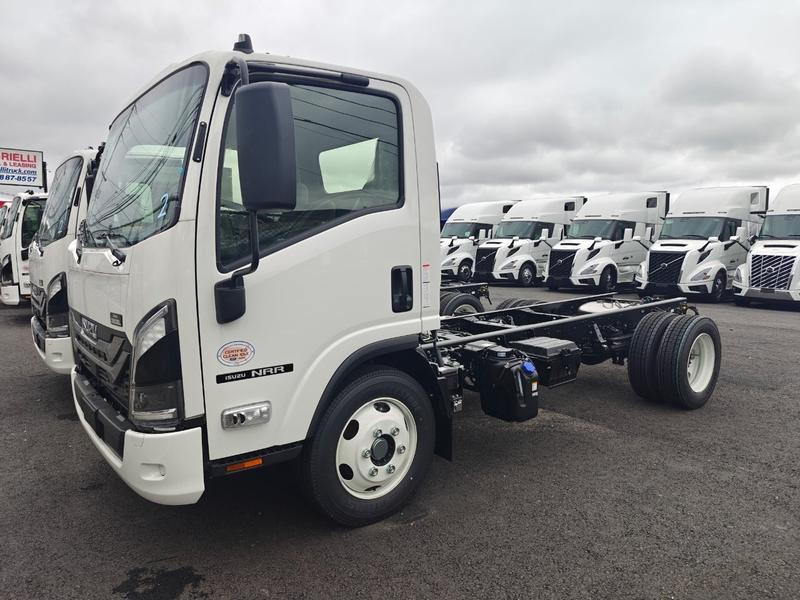 2027 Isuzu NRR