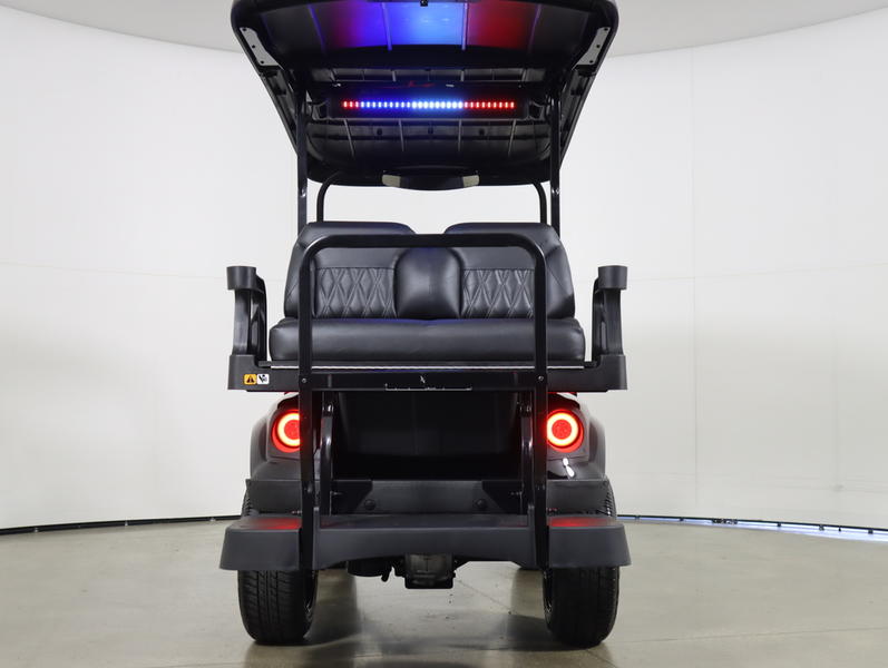 2027 EZGO Express photo 9