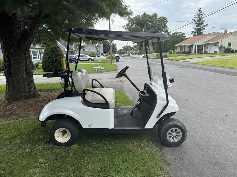 2020 EZGO TXT photo 5