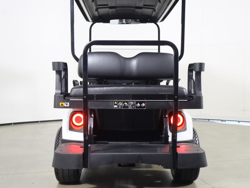 2027 EZGO Express photo 7
