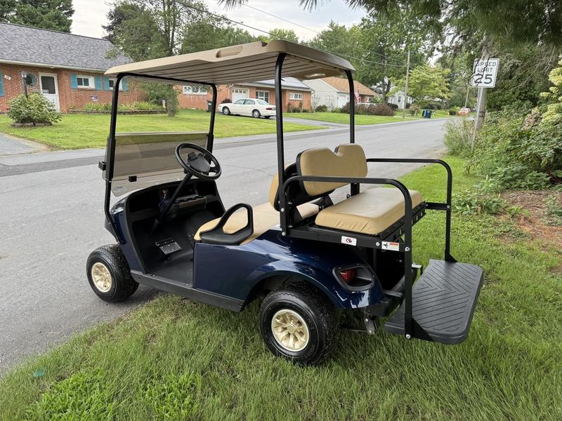 2021 EZGO TXT photo 6