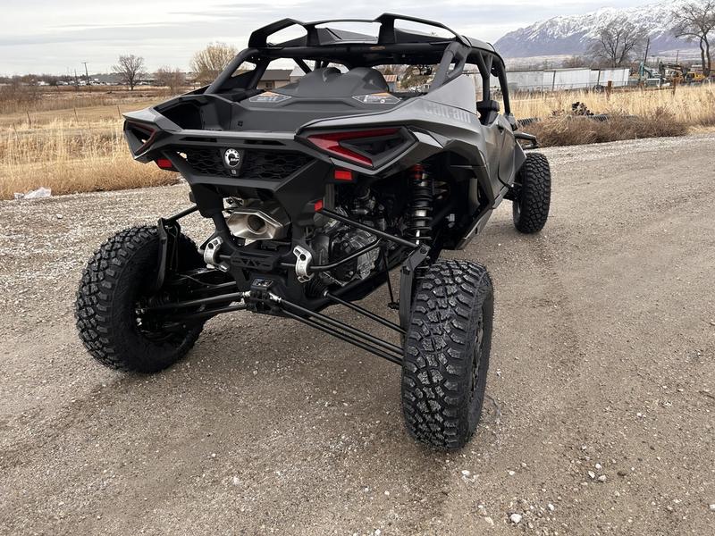 Maverick R Max X 2025 Can-Am® Maverick R Max X RS | Malone Powersports Heber