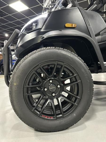 2027 Dach Vehicles photo 2