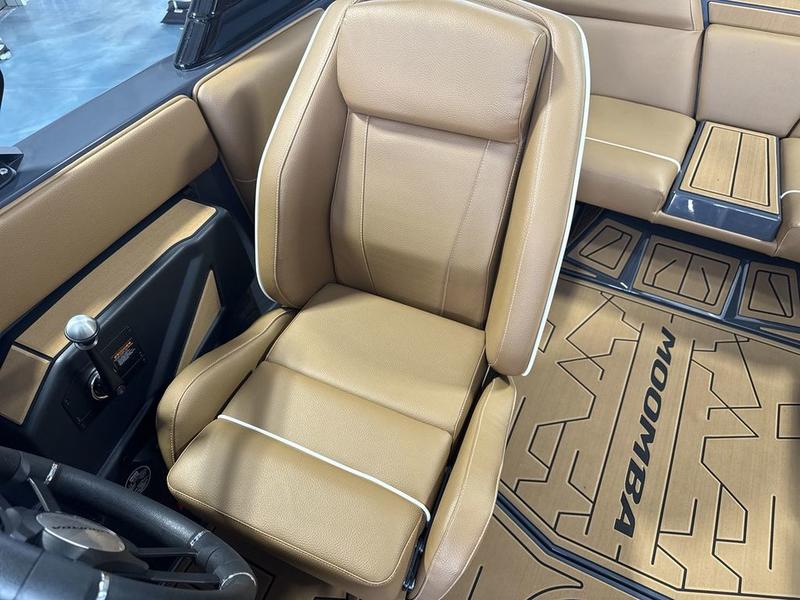 2027 MOOMBA Mondo | Rocky Mountain Boat Company