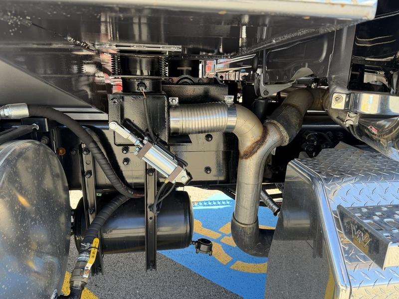 2026 Western Star 49X in Pittsburgh, PA — photo 4