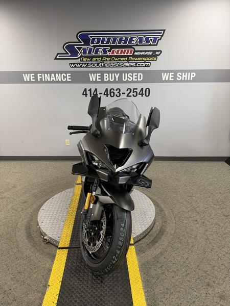 2026 Kawasaki Ninja® ZX™-10R | Southeast Sales Powersports