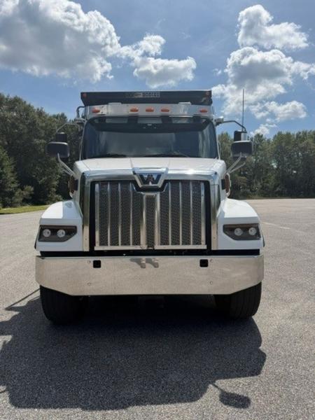2024 Western Star — photo 2