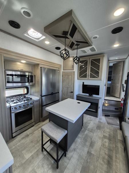 2023 Grand Design Momentum M-Class 349M | Darren Bideaux RV