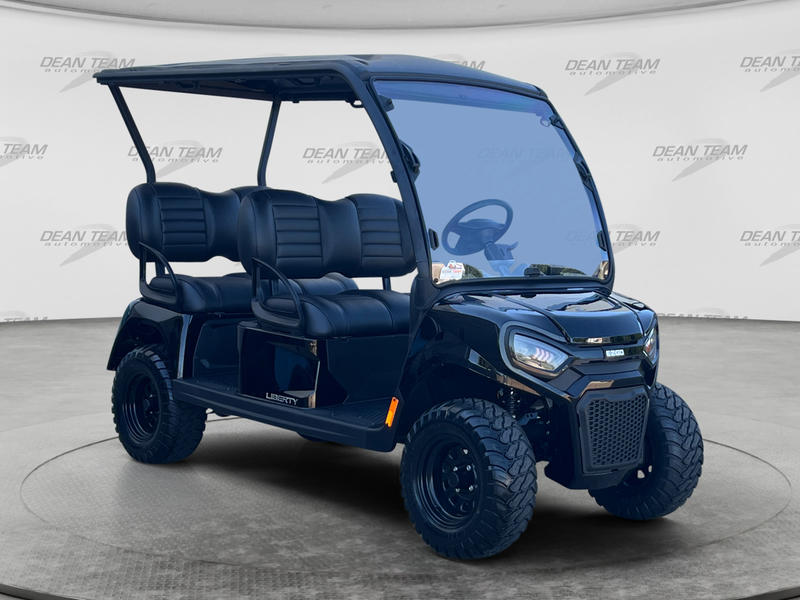 2027 EZGO RXV photo 2