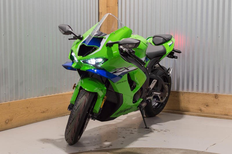 2026 Kawasaki NINJA® ZX™-10R ABS | North American Warhorse