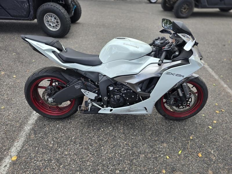 2025 Kawasaki Ninja® ZX™-6R | RideNow Goodyear