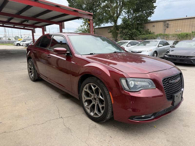 2022 Chrysler 300 S - Photo 8