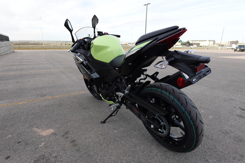 2026 Kawasaki Ninja® 500 ABS Metallic Yellowish Green/Ebony