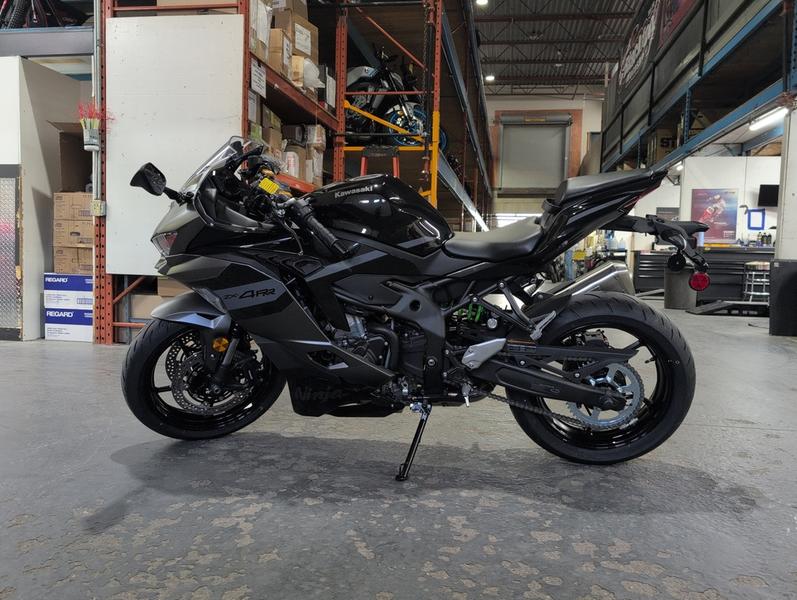   カムループス 2026 Kawasaki Ninja ZX-4RR DEMO | Barnes Powersports