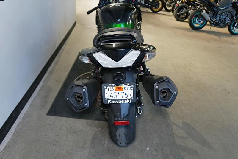 2018 Kawasaki Ninja® ZX™-14R ABS SE | SuperBike Showroom