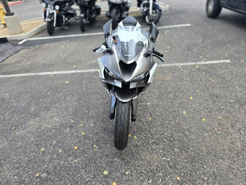 2025 Kawasaki Ninja® ZX™-6R | RideNow Goodyear