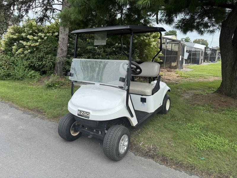 2020 EZGO TXT