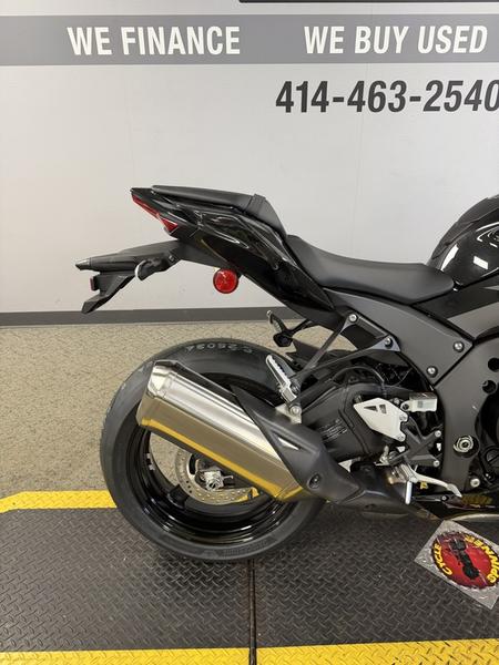 2026 Kawasaki Ninja® ZX™-10R | Southeast Sales Powersports