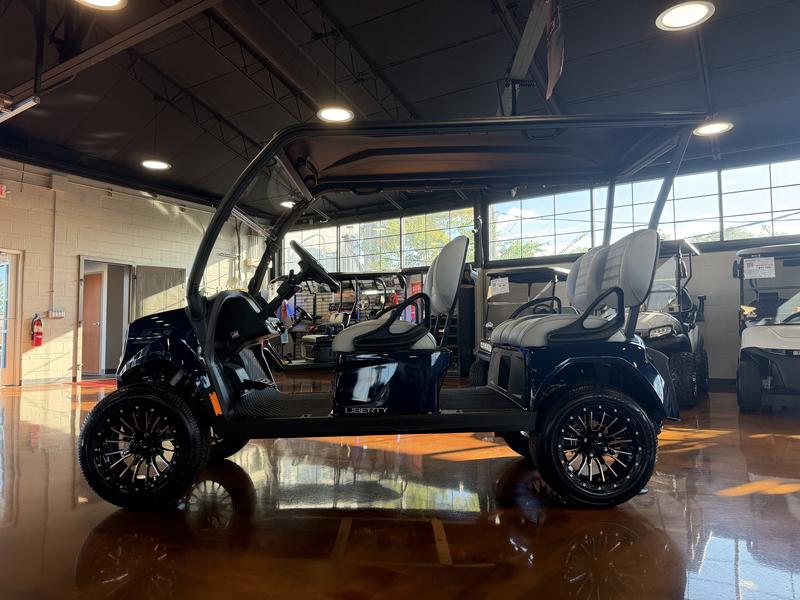 2027 EZGO Liberty photo 5