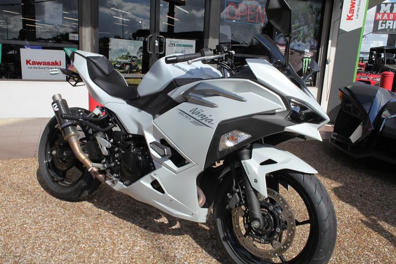 2025 Kawasaki Ninja® 500 ABS | Broward Motorsports Miami