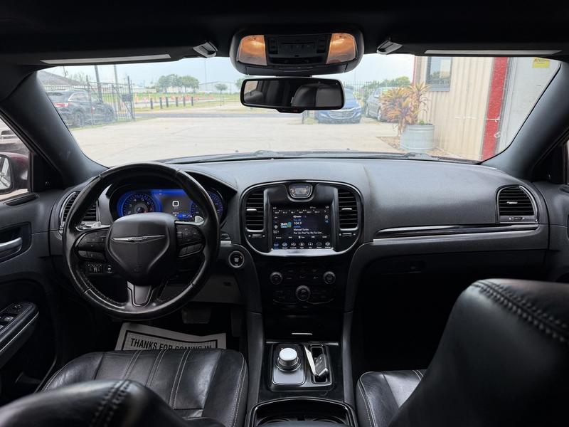 2022 Chrysler 300 S - Photo 21