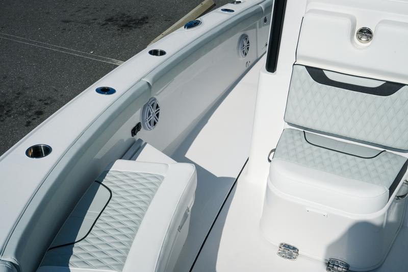 2027 Blackfin 262 HB | Boat and Motor Superstores
