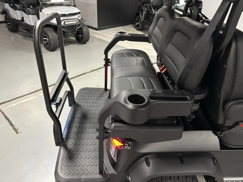 2027 Dach Vehicles photo 6