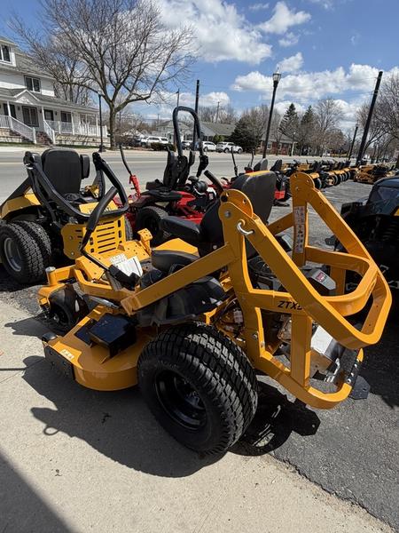 2026 Cub Cadet® Ultima ZTX ZTX5 60 | Ball Equipment