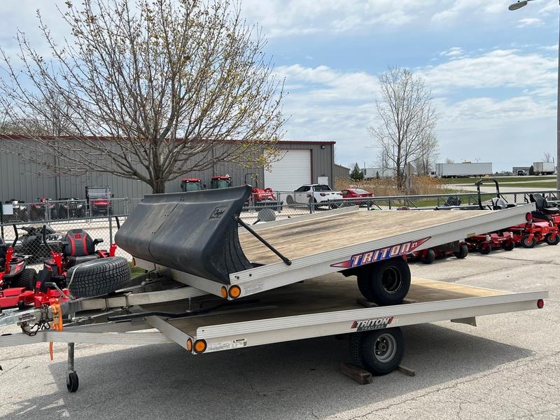 2002 Triton XT