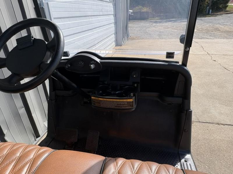 2021 EZGO Freedom photo 6