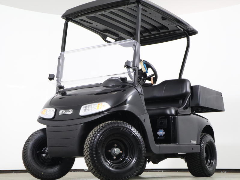 2021 EZGO RXV