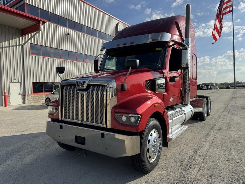2024 Western Star 49X in Columbus, OH — photo 2