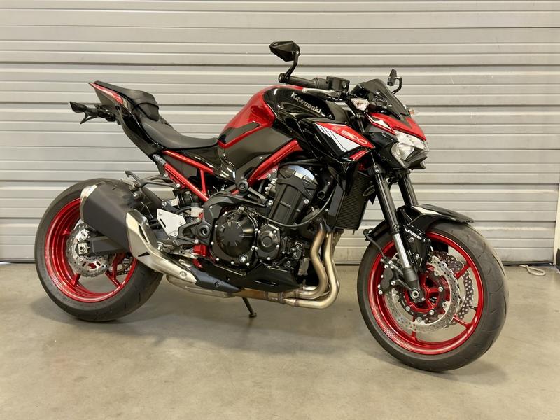 2024 Kawasaki Z900 ABS Candy Persimmon Red/Ebony