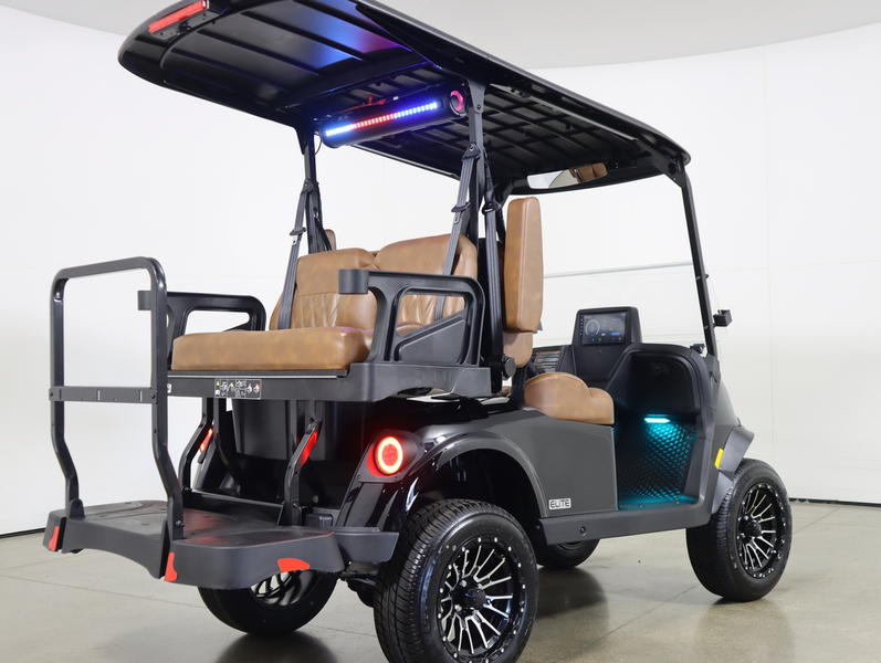 2026 EZGO RXV photo 6