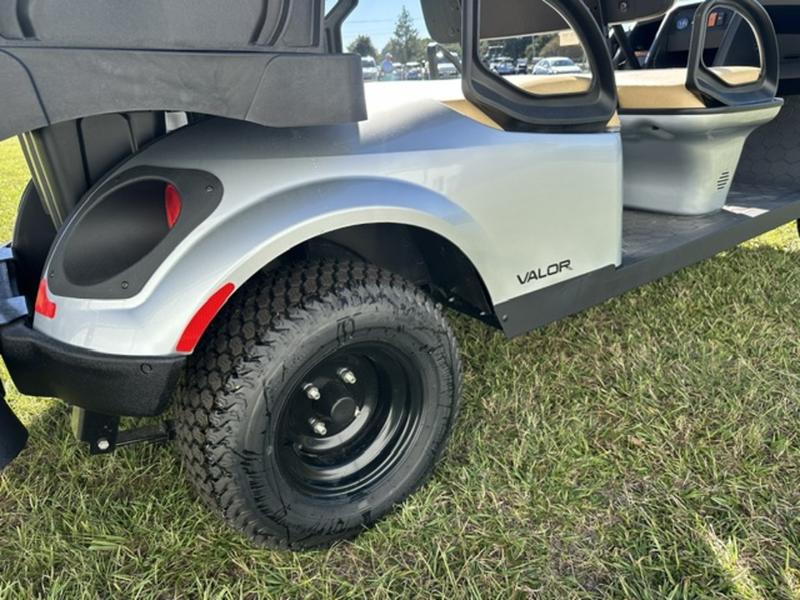 2026 EZGO Express photo 4