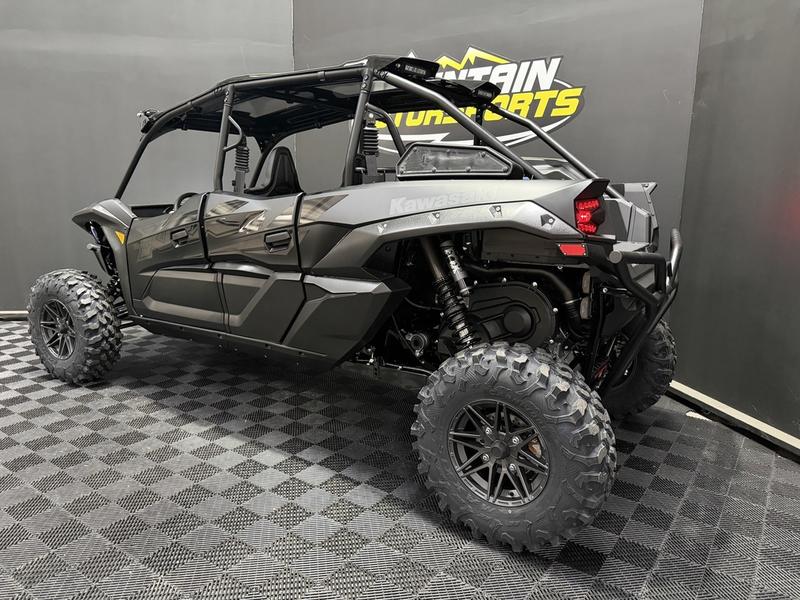 2026 Kawasaki Teryx® KRX4™ 1000 Blackout Edition | Mountain