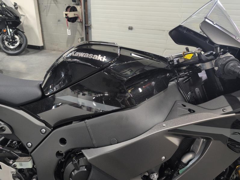 2026 Kawasaki Ninja ZX-10R | Barnes Powersports