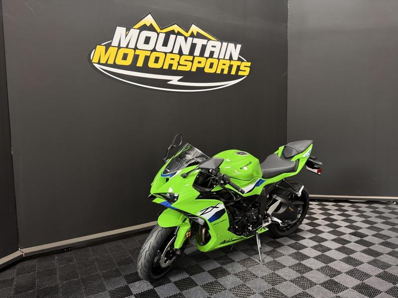 2027 Kawasaki Ninja® ZX™-6R | Mountain Motorsports