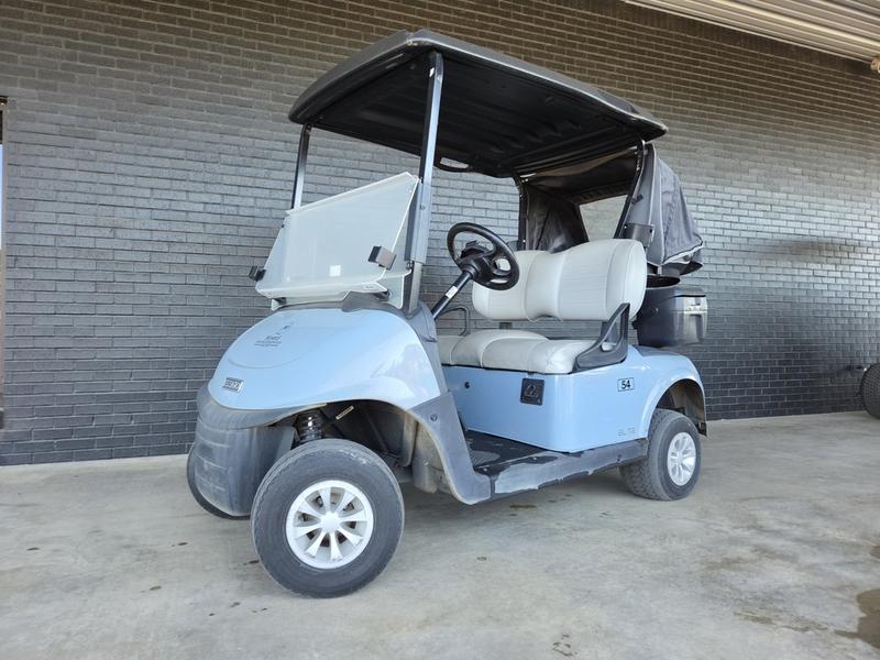 2022 EZGO RXV photo 4