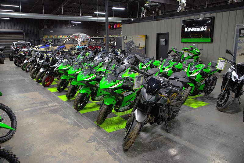 したん 2026 Kawasaki Ninja® ZX™-4RR ABS | Progressive Powersports Granbury